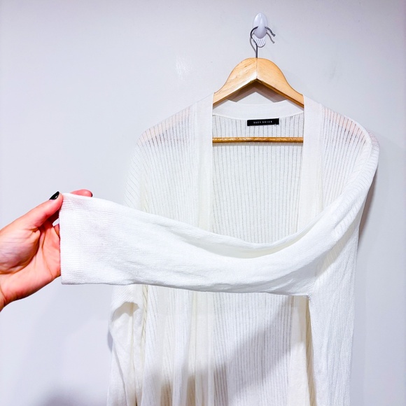 SUZY SHIER White open crochet cardigan - Picture 7 of 8